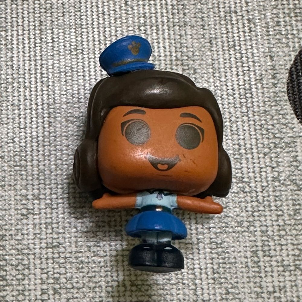 Funko Mystery Officer Giggles mini figure